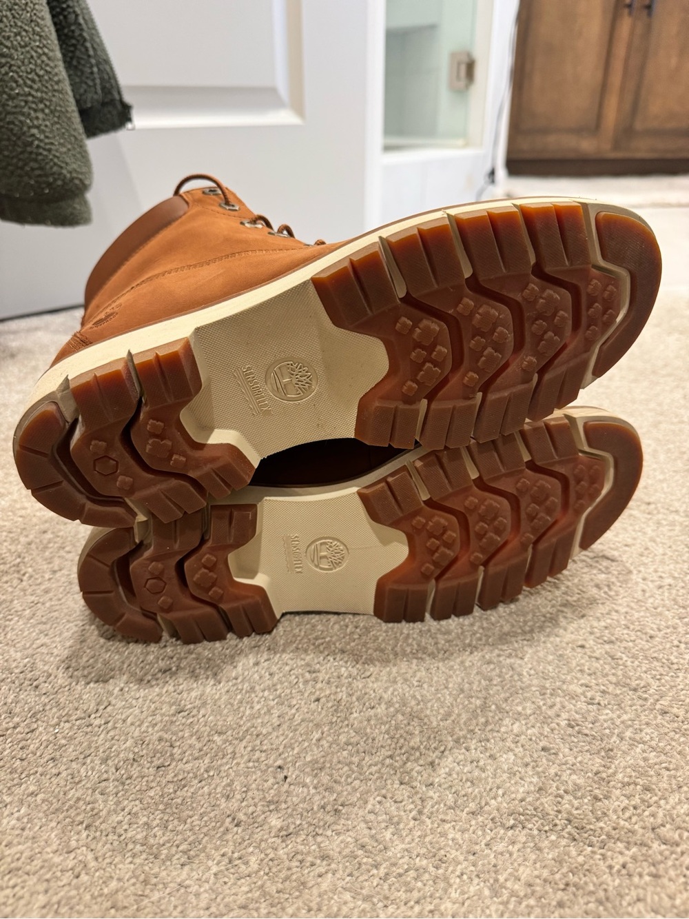 Women’s Tan Timberlands - Durable Lace-Up Boots - Picture 7 of 7